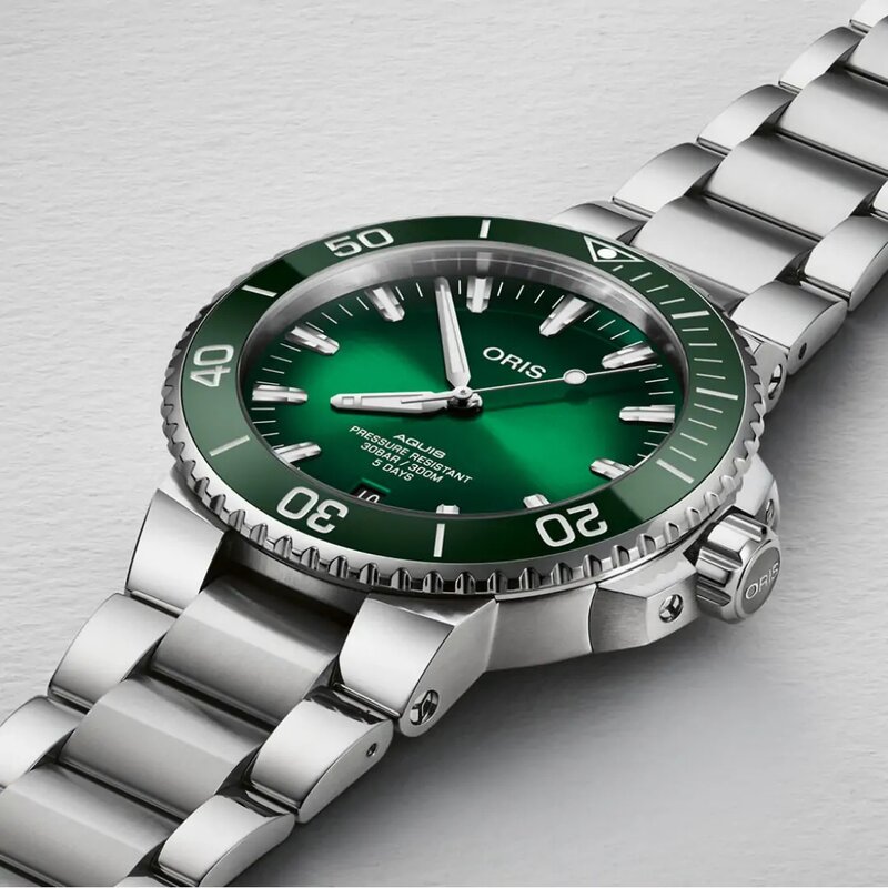 Reloj Oris Aquis Date Calibre 400