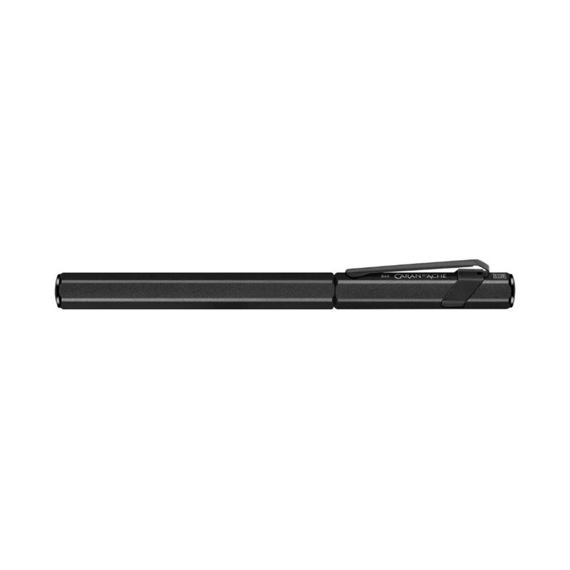 Pluma Fuente Caran d'Ache 849 Black Code