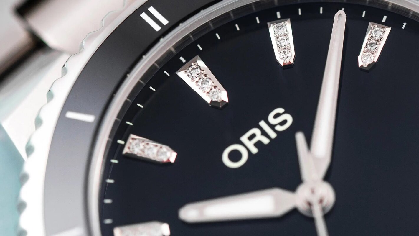 Reloj Oris Aquis Date Diamonds 01 733 7792 4194-07 8 19 05P