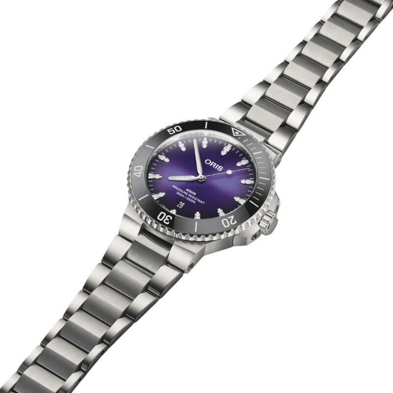 Reloj Oris Aquis Date Taste of Summer