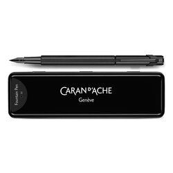 Pluma Fuente Caran d'Ache 849 Black Code
