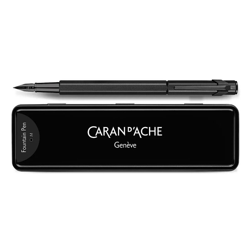 Pluma Fuente Caran d'Ache 849 Black Code